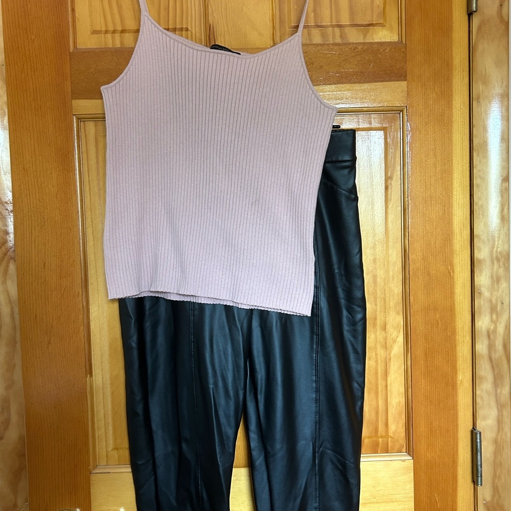 Banana Republic Tank top sz L. Fashion Nova pants sz XL